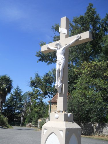 Cross in Castillion