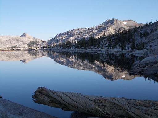 Sunrise over Aloha Lake