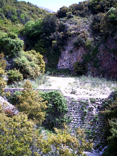 Dam on the dry river
