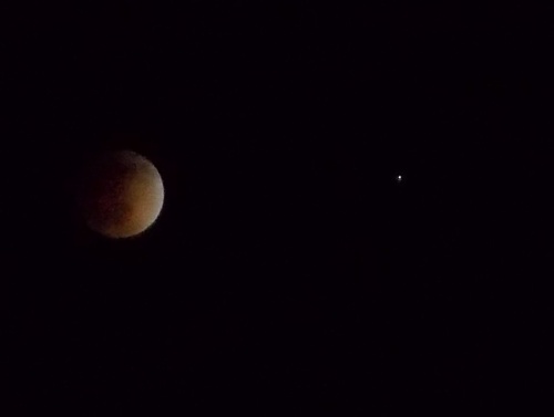 Total lunar eclipse!