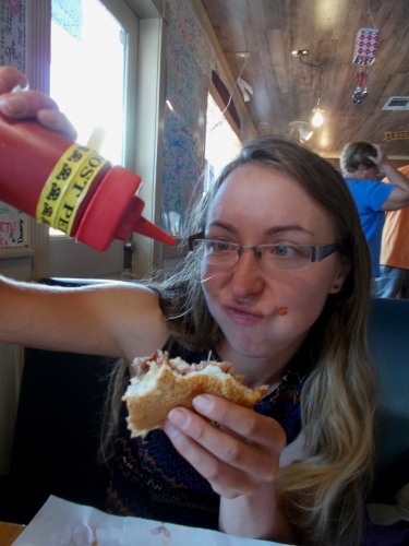 Karolina eats BBQ!