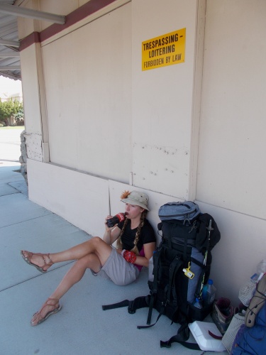 Karolina is loitering!