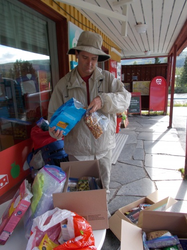 Grocery shopping in Ammarnäs
