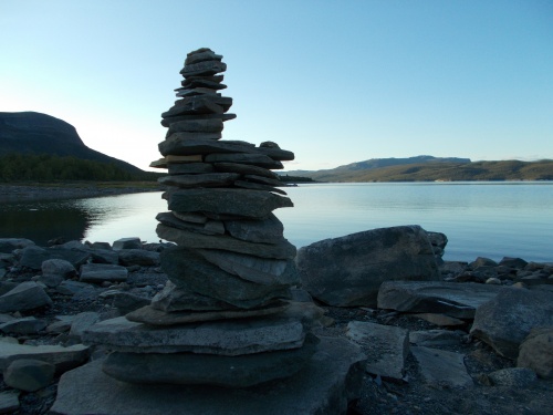 Lake Riebnes Cairn