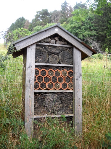 Bee hotel