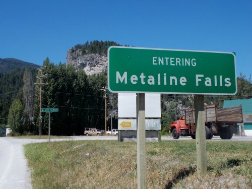 Entering Metaline Falls