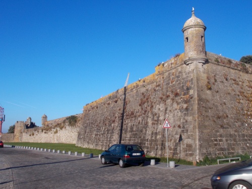 Castelo Santiago da Barra